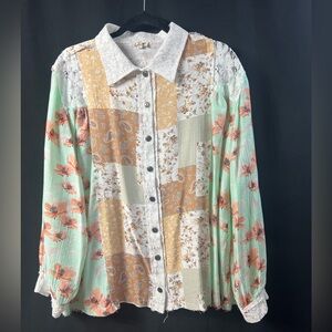 POL Patchwork Floral Button-Down Shirt in Mint, Coral & Cream